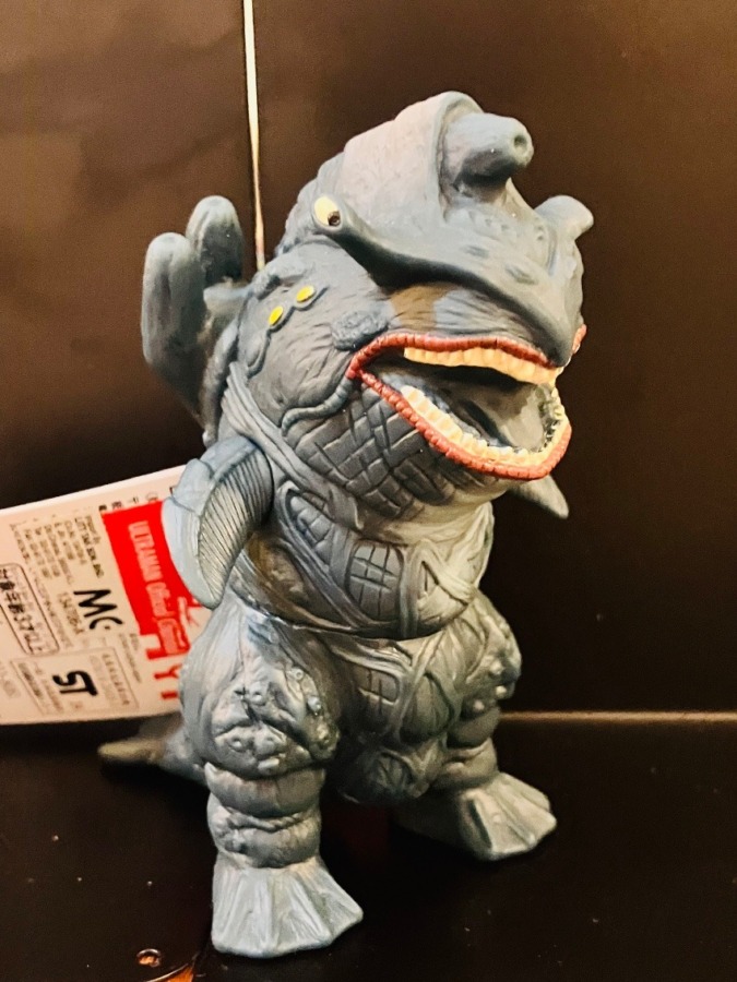 巨鯨水獣 リヴィジラ (BANDAI)