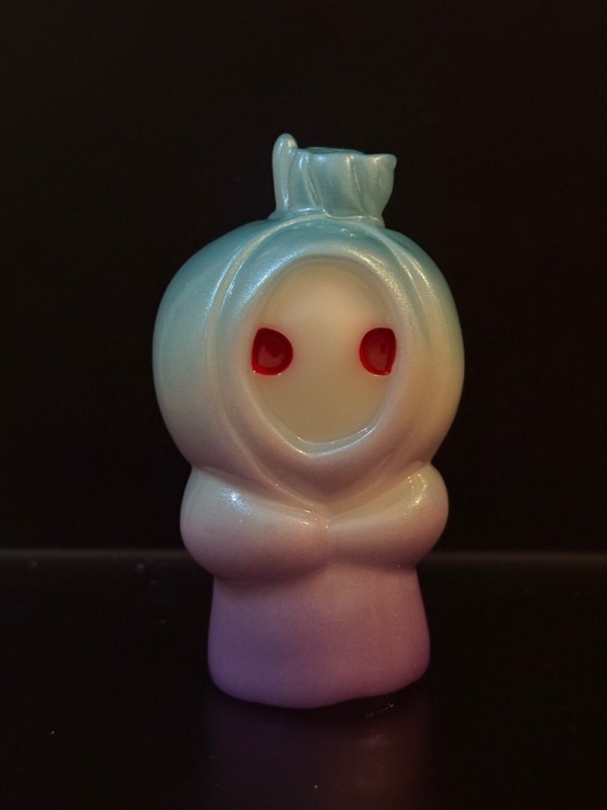 pocong(ポチョン) という幽霊の指人形