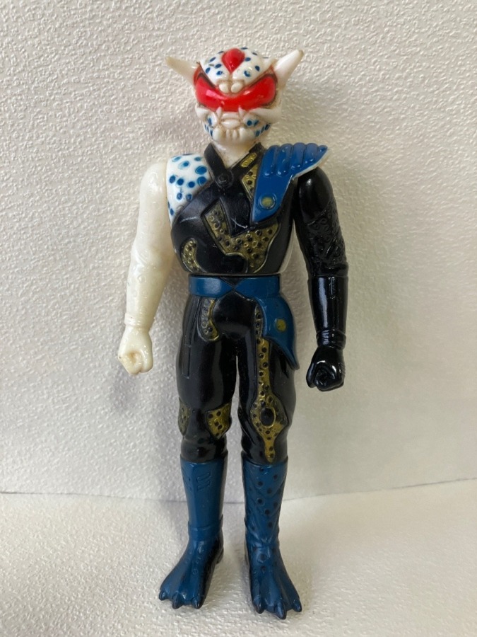バンダイ 仮面ライダーBLACK RX 牙隊長ゲドリアン