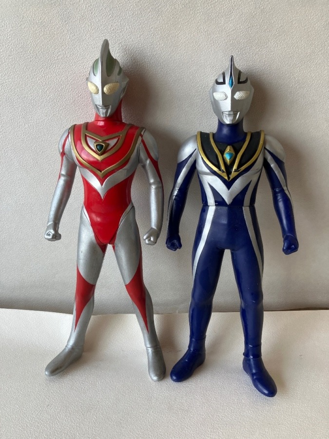 ウルトラマンガイアVSアグル 格闘サウンドフィギュア