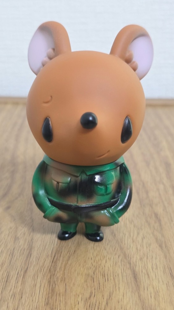 ネズミのチュッチュ 迷彩