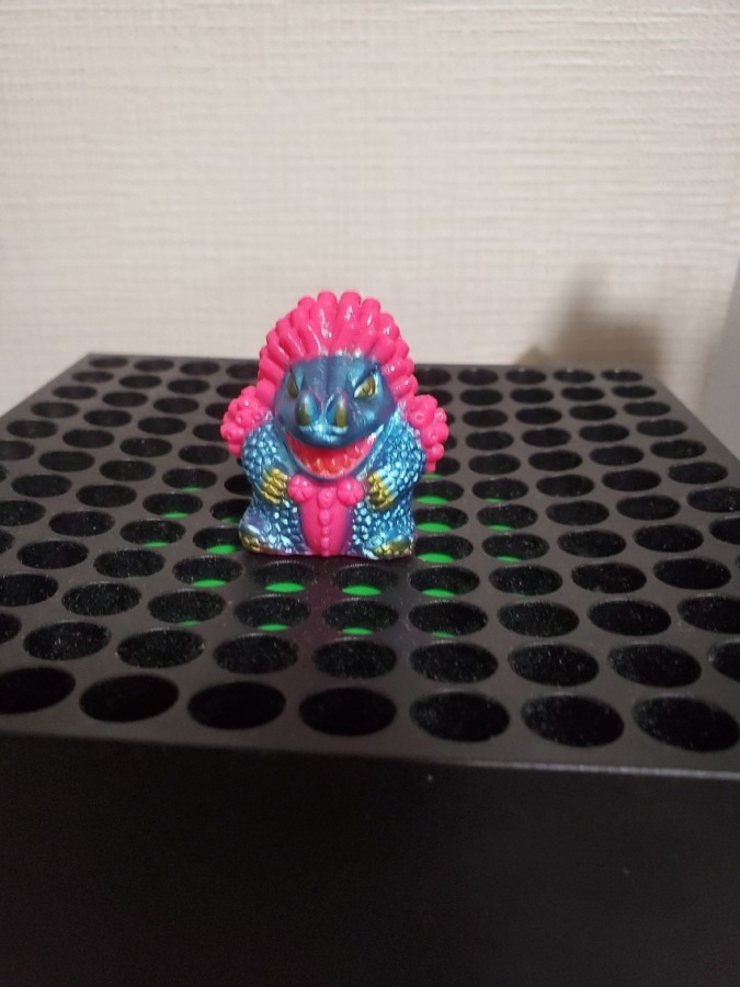 指人形 ベロクロン