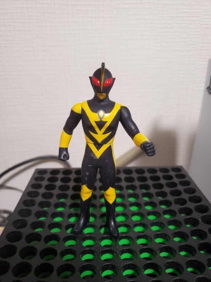食玩ミニソフビ ウルトラマンシャドー