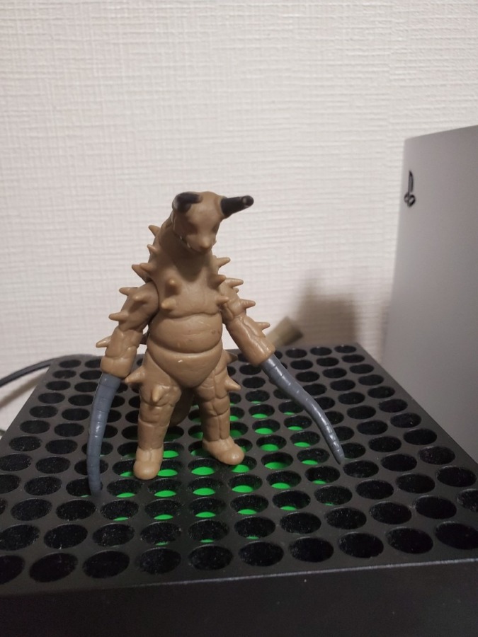 食玩ミニソフビ グドン