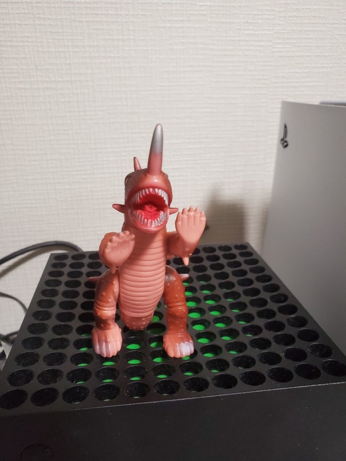 食玩ミニソフビ バルゴン