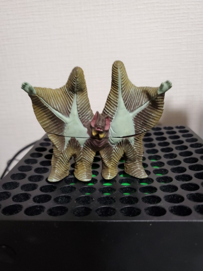 食玩ミニソフビ ペスター