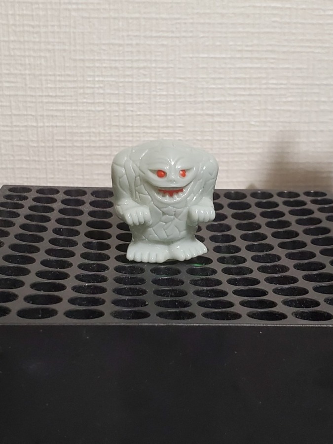 指人形 ジャミラ