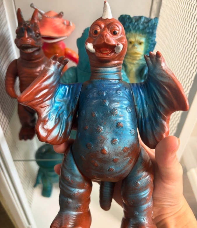 ペギラ