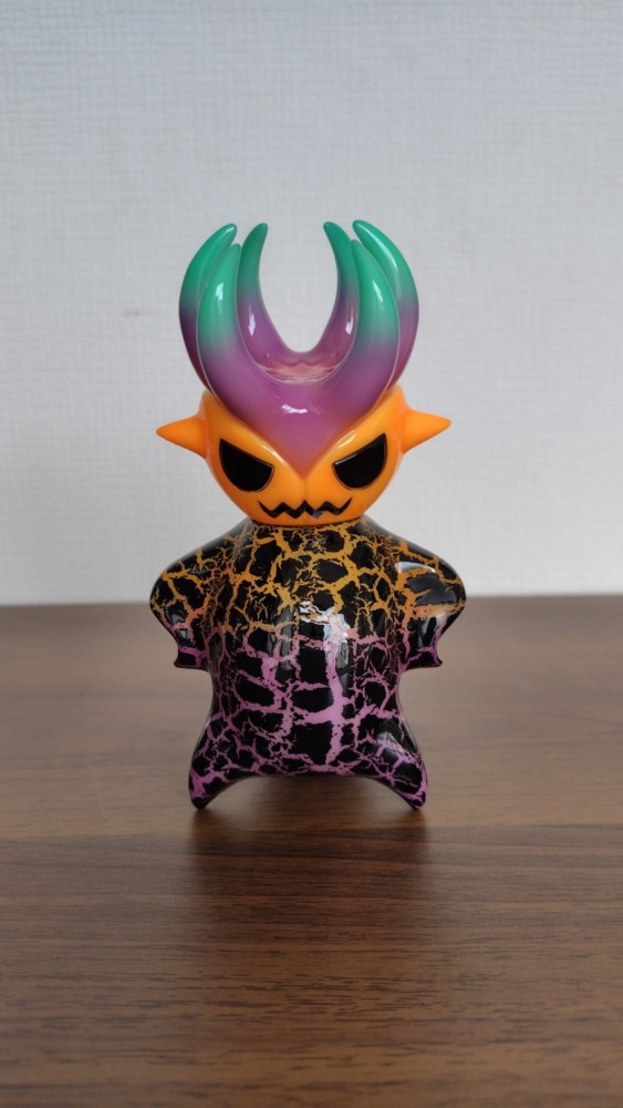 バッカルコーン ハロウィン蓄光