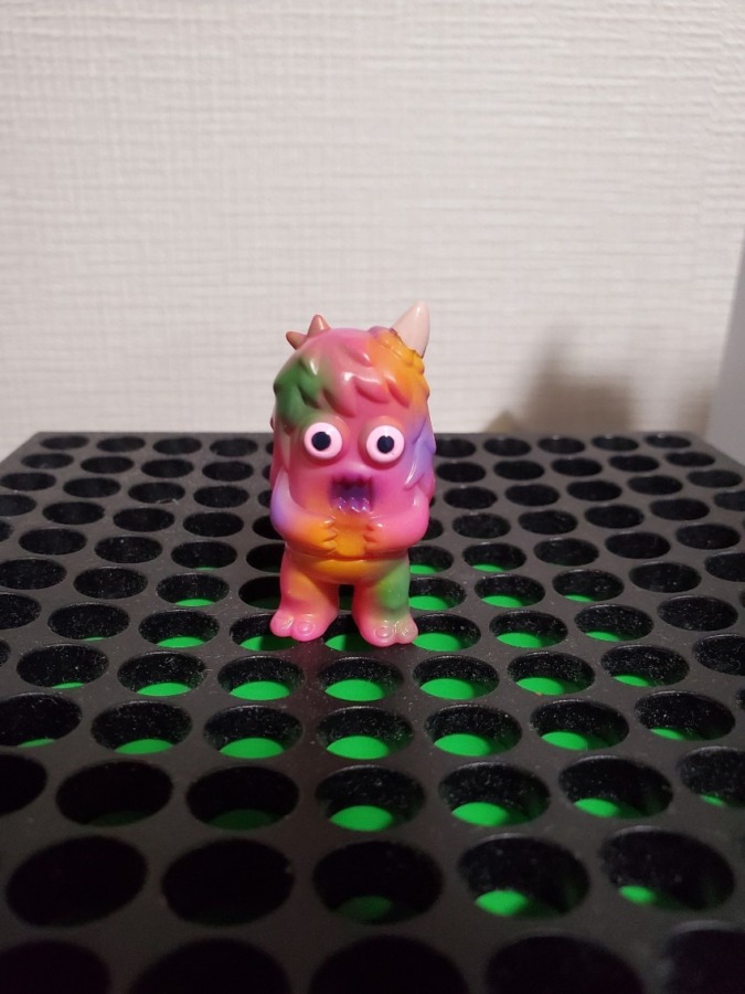 RAMPAGETOYSガチャ Ugly Unicorn Mini レインボー?