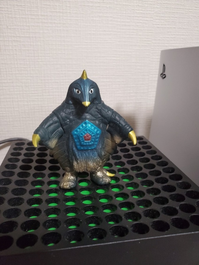 食玩ミニソフビ ベムスター