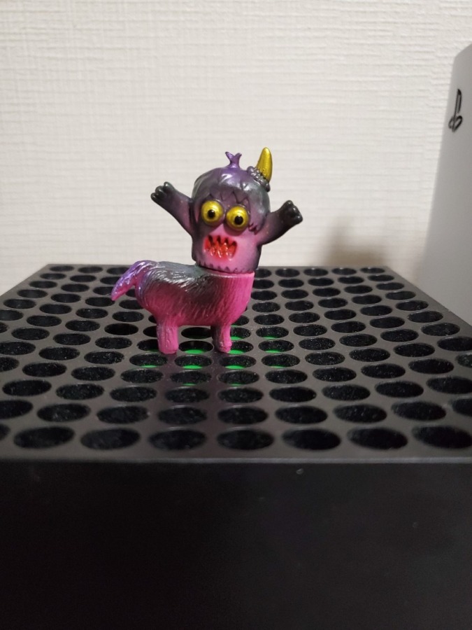 RAMPAGETOYSガチャ Ugly Unicorn Mini グリーンメタリック