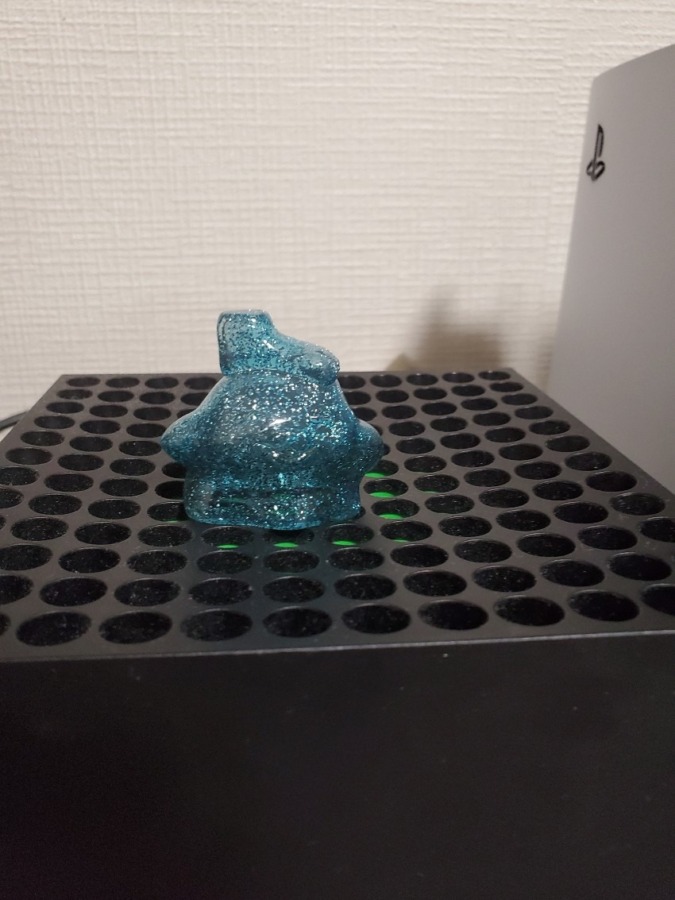 足で踏まれるスライム 青クリアギガラメ
