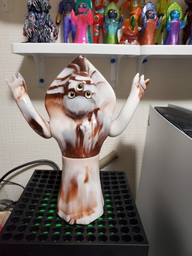 mixture toys 3目ートルの宇宙人 茶白マーブル