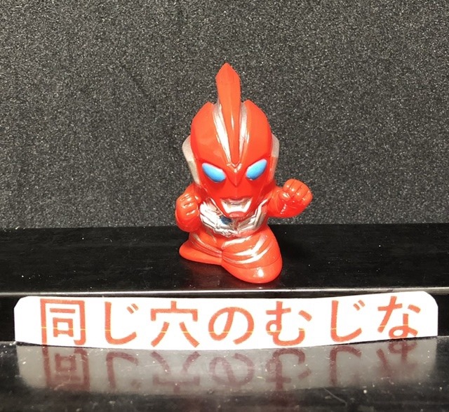 ウルトラマンオメガ 流通版指人形