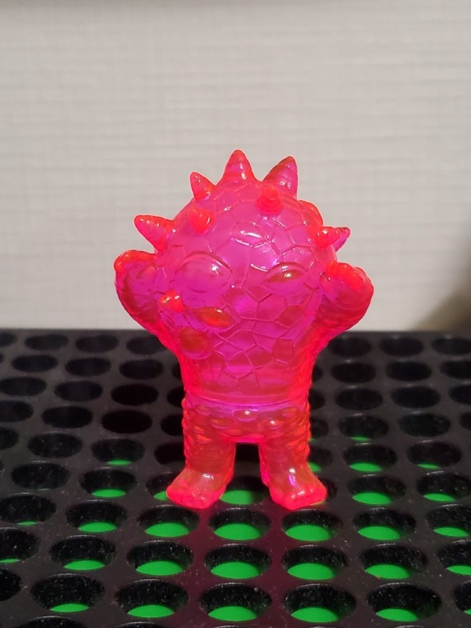 MAXTOY アイゾンミニソフビガチャ クリア蛍光ピンク