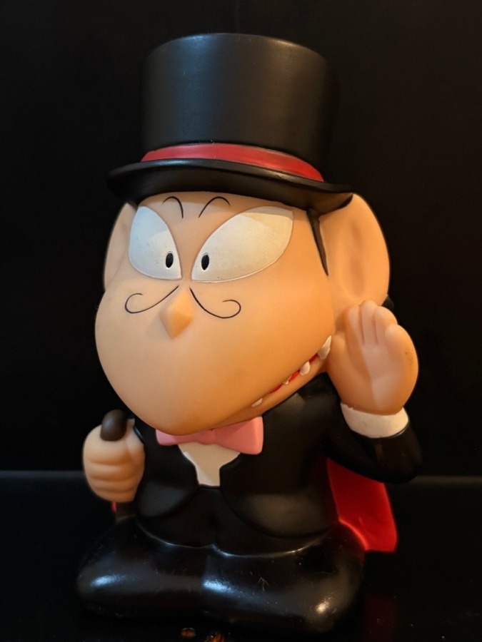 ドラキュラ　ソフビ 貯金箱