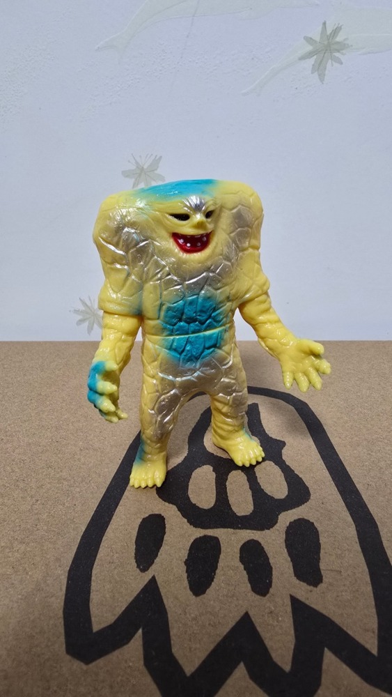 はしもと玩具限定　MAXTOYジャミラ！