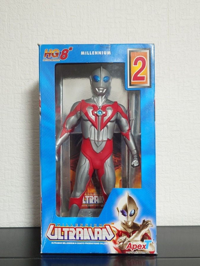 ApexToys HG MEGA MODEL　ウルトラマンミレニアム