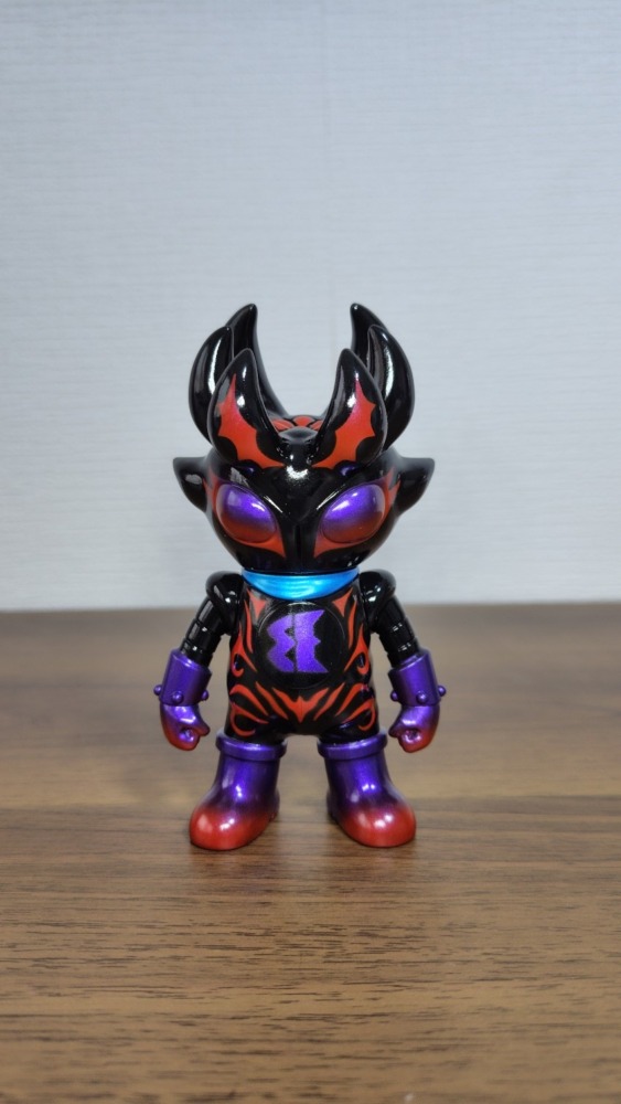 バッカルマン デビル パープルアイ