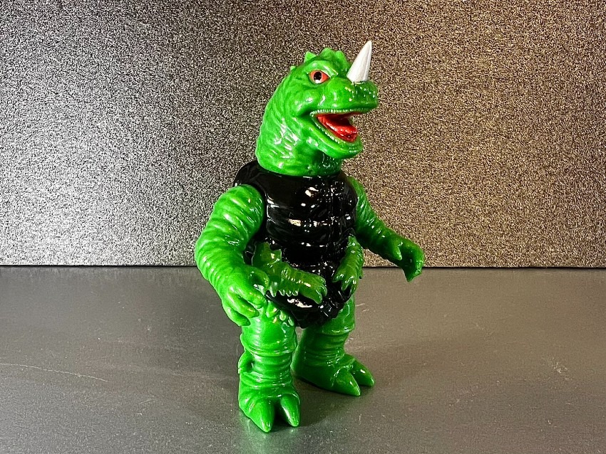 山勝/ありそうで無かった昭和のソフビ怪獣シリーズ・鰐亀鬼獣オーガ・アリゲイル