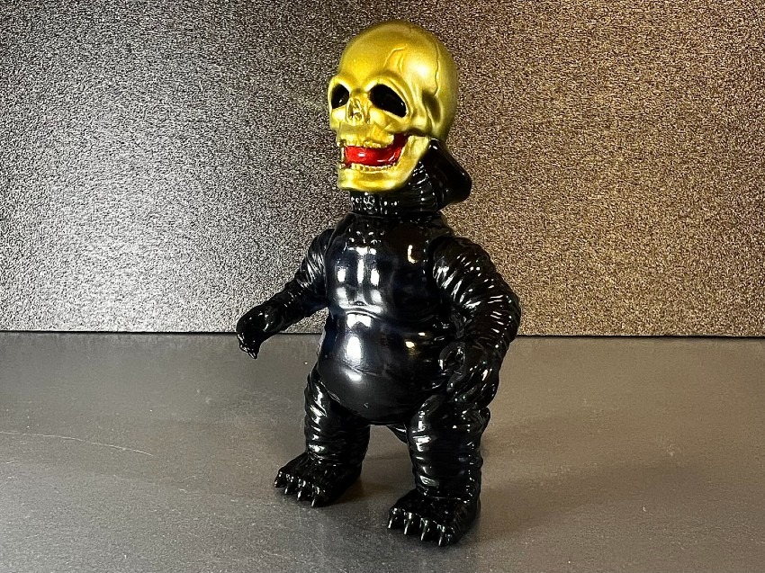 山勝／ありそうで無かった昭和のソフビ怪獣シリーズ・髑髏怪獣スカルリザース亜種