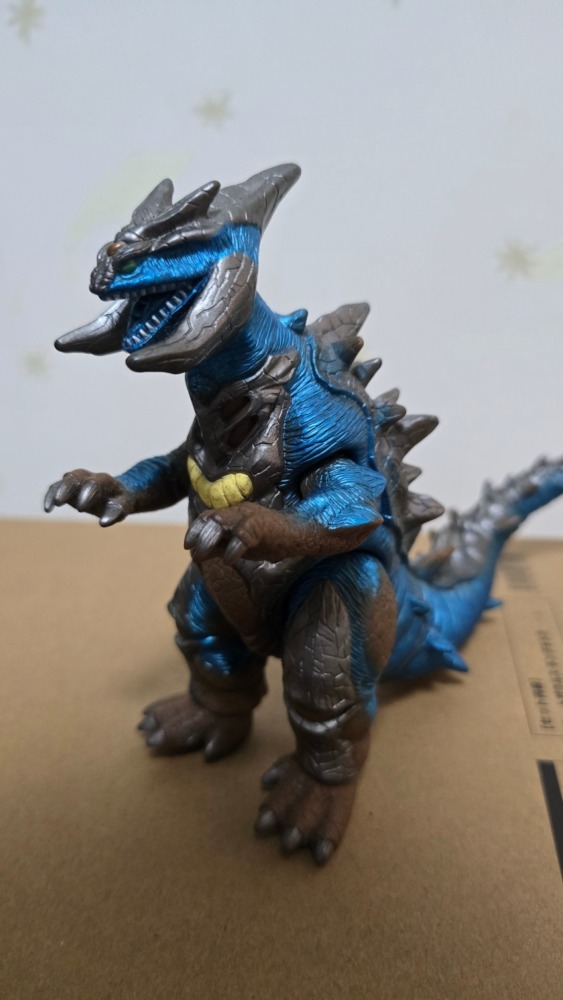 超宇宙合成獣ネオジオモス