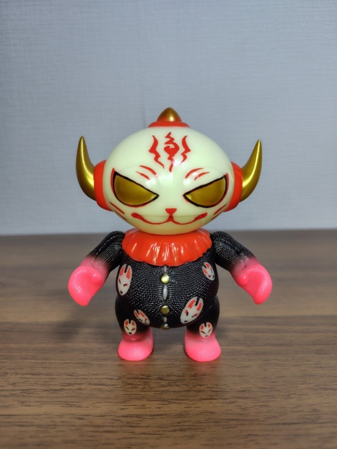 狐面　ゲッチャリマンベビー(蓄光)
