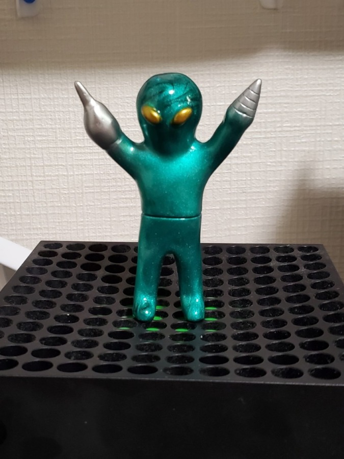 mixture toys グレイ メタリックグリーン